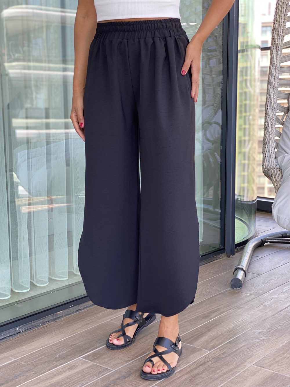 Siyah Yanları Yırtmaç Detay Aerobin Kadın Pantolon