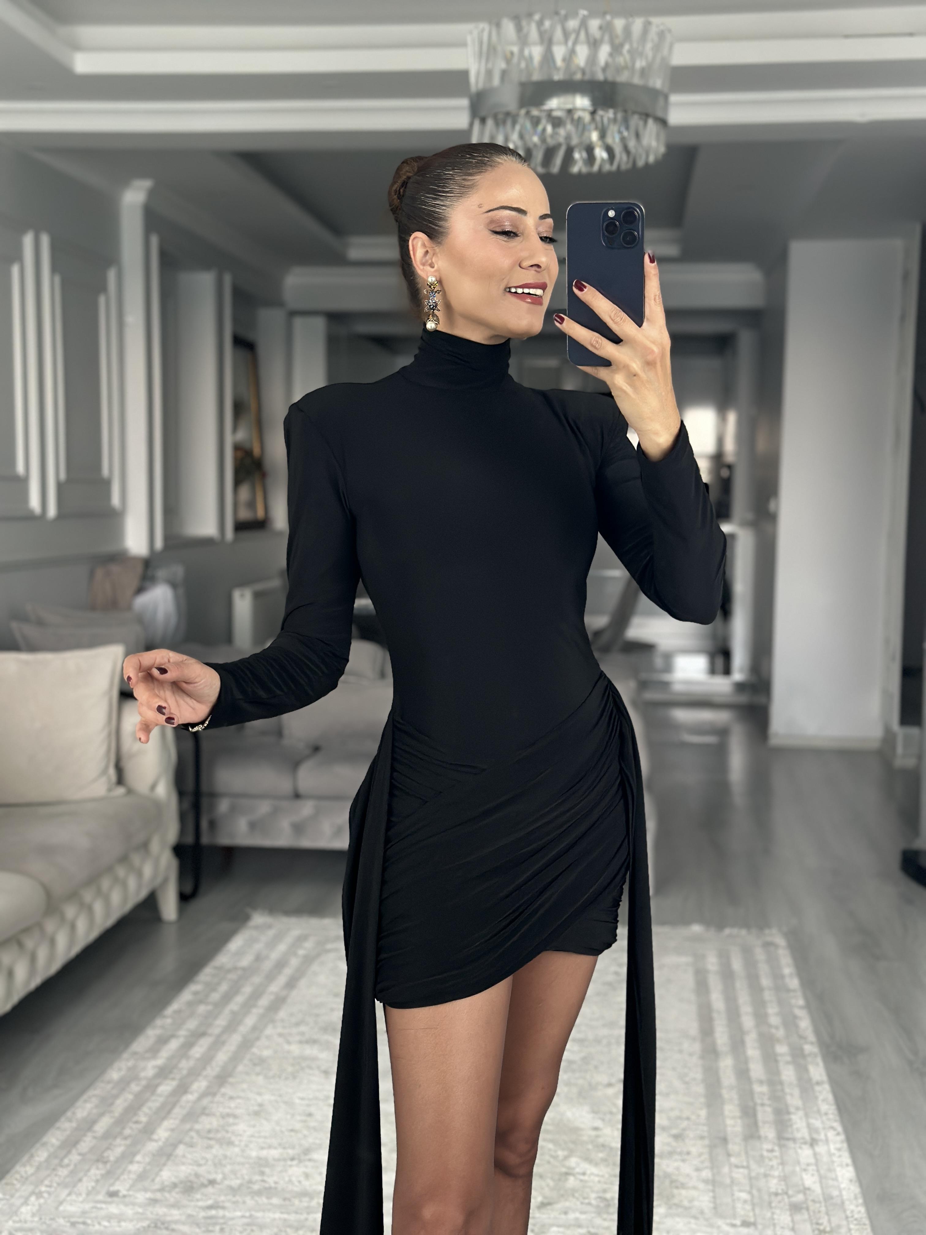 Siyah Yarım Balıkçı Vatkalı Kuyruklu Kadın Mini Elbise