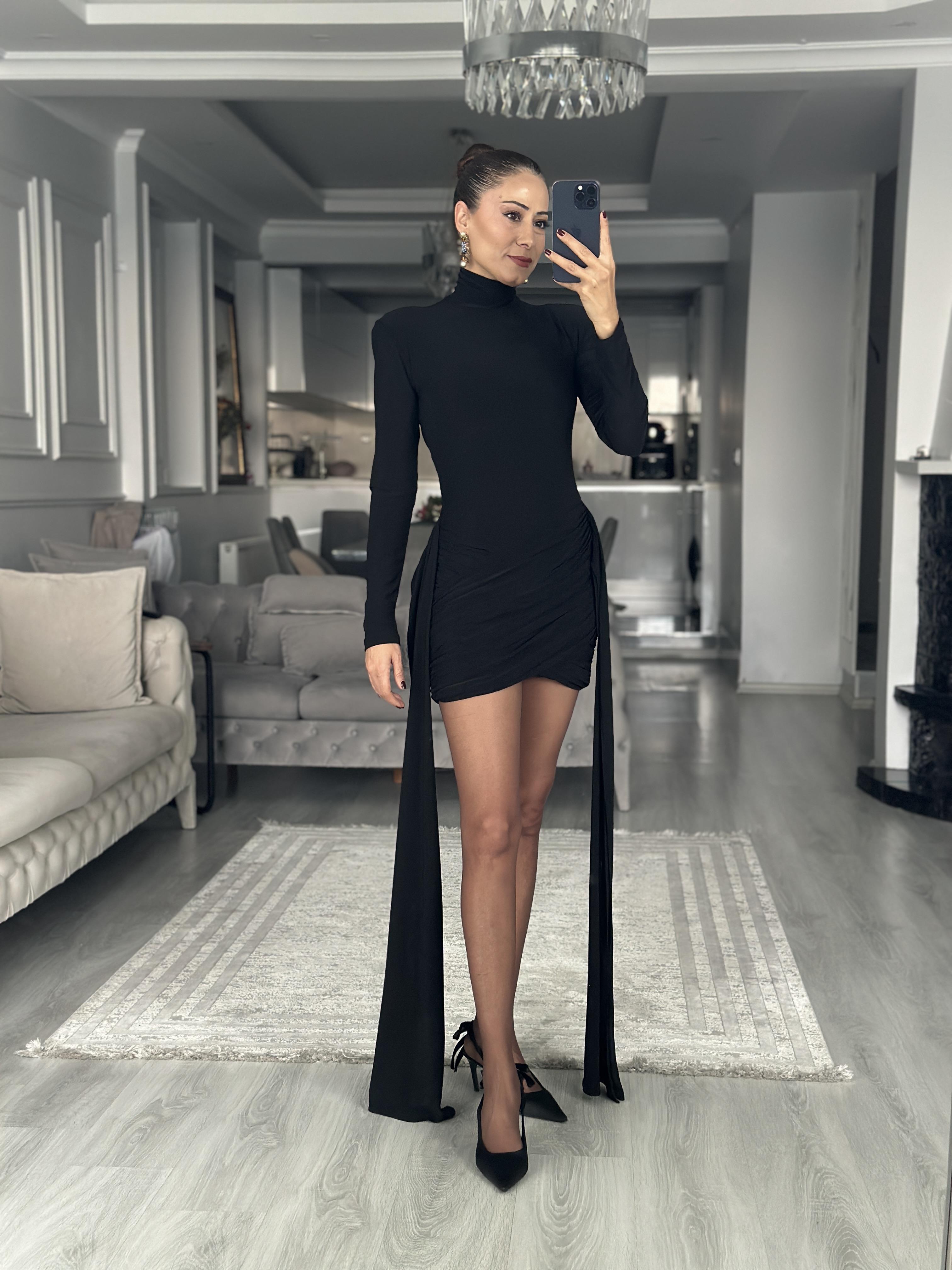 Siyah Yarım Balıkçı Vatkalı Kuyruklu Kadın Mini Elbise