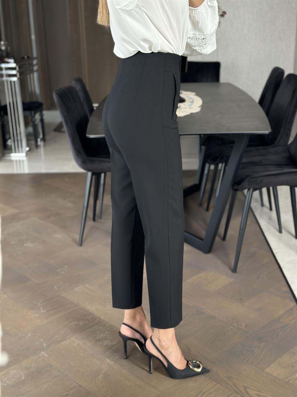 Siyah Yüksek Bel Önü Flatolu Kadın Pantolon