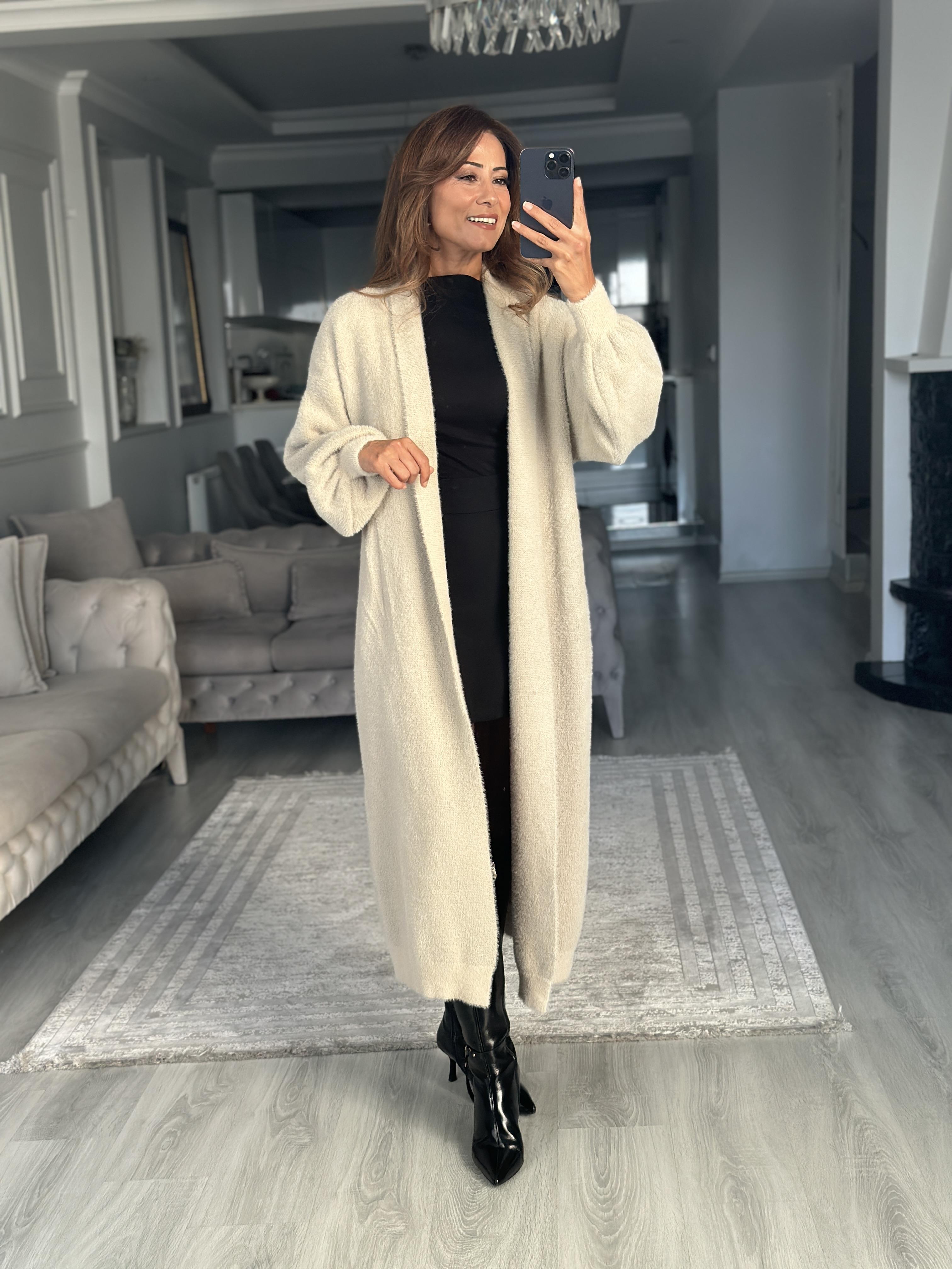 Taş Balon Kol Sakallı Uzun Kadın Triko Hırka 