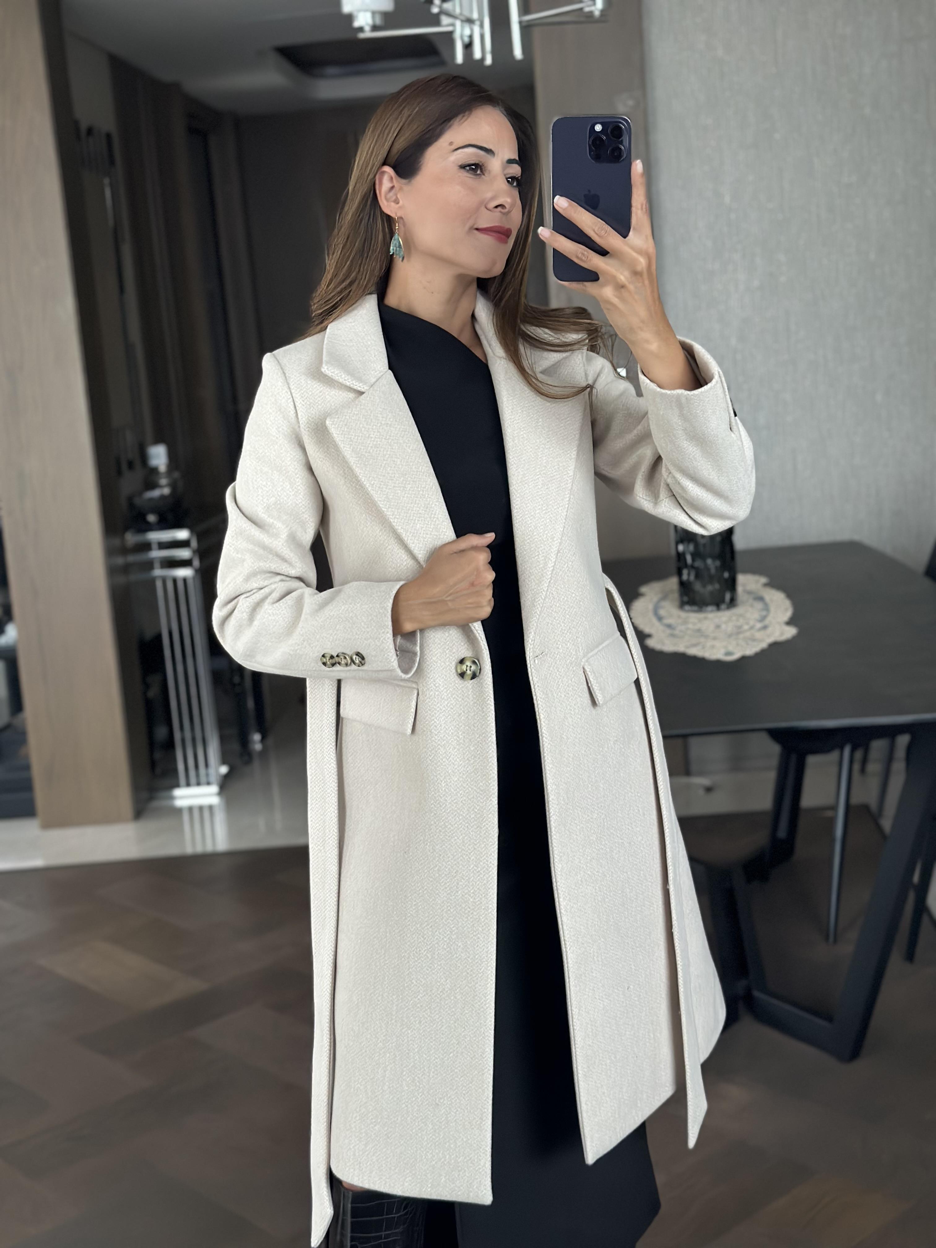 Taş Kaşe Kuşaklı Tek Düğmeli Kadın Kaban