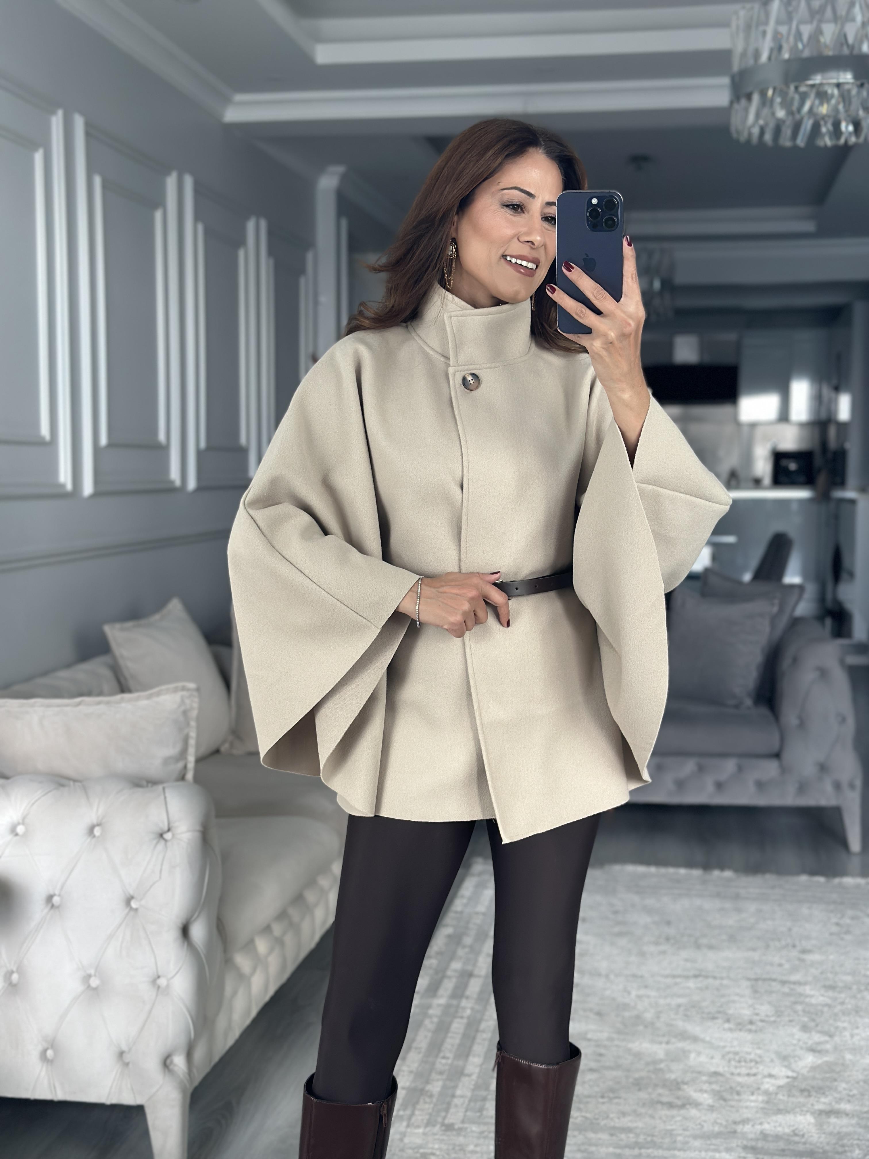 Taş Tek Düğmeli Dik Yaka Kemerli Kadın Kaşe Panço