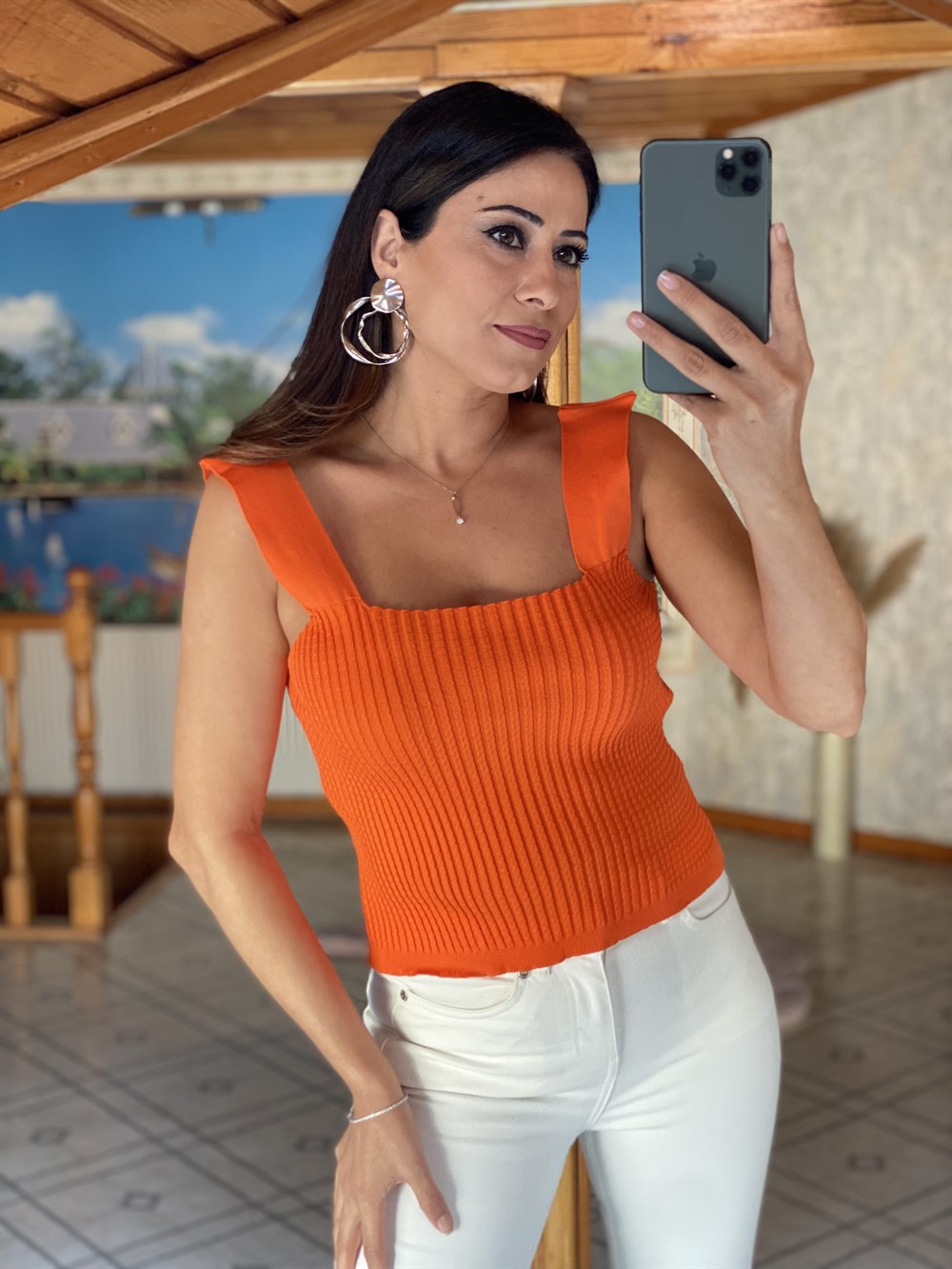 Turuncu Dokulu Kare Yaka Triko Atlet