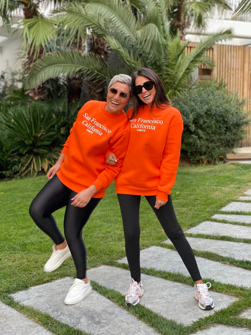 Turuncu San Bisiklet Yaka Kadın Sweatshirt