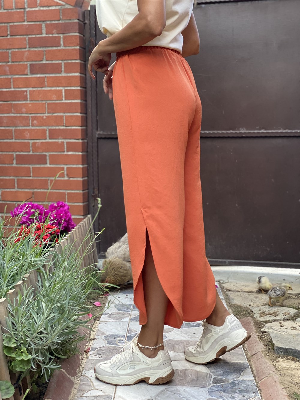 Turuncu Yanları Yırtmaç Detay Aerobin Kadın Pantolon