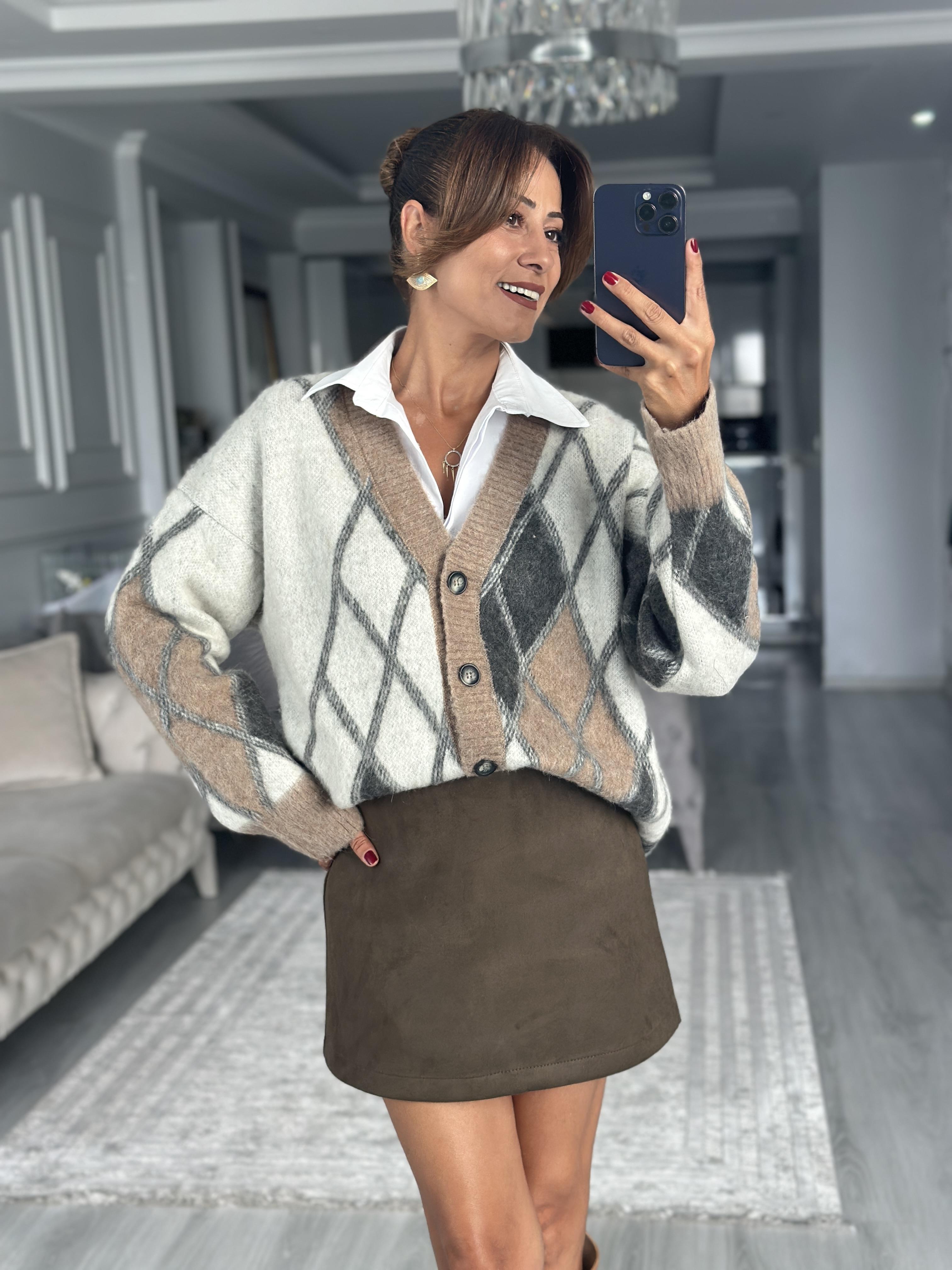 Vizon Baklava Desen V Yaka Şardonlu Kadın Triko Hırka 