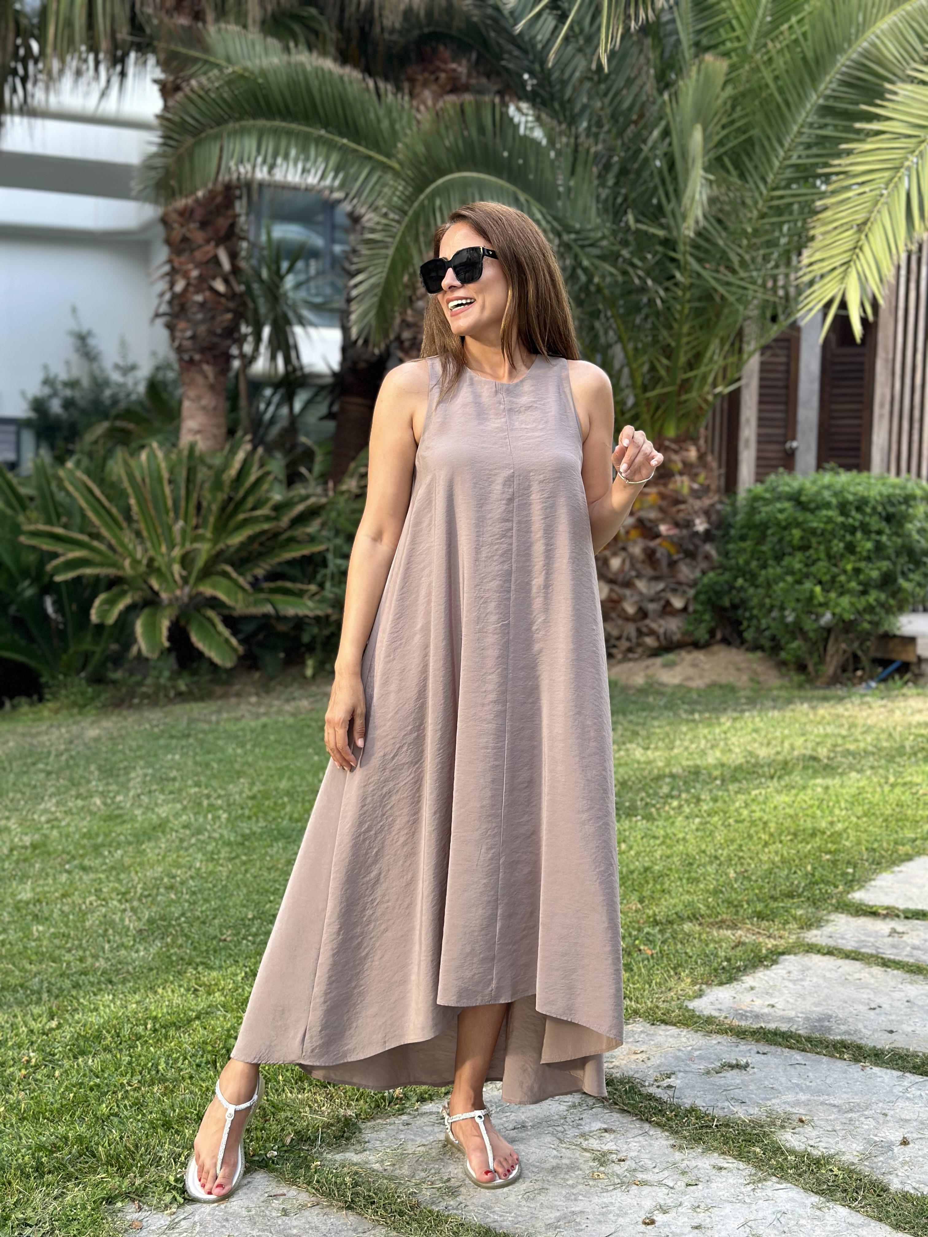 Vizon Bisiklet Yaka Sırtı Fermuarlı Sıfır Kol Tnsl Maksi Boy Kadın Elbise