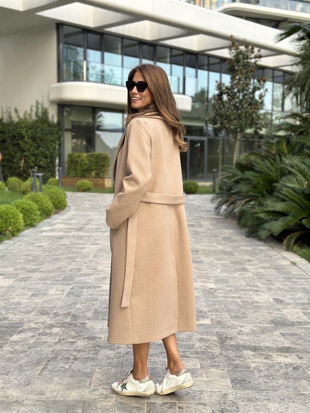 Vizon Kuşaklı Bornoz Model Kaşe Kadın Kaban