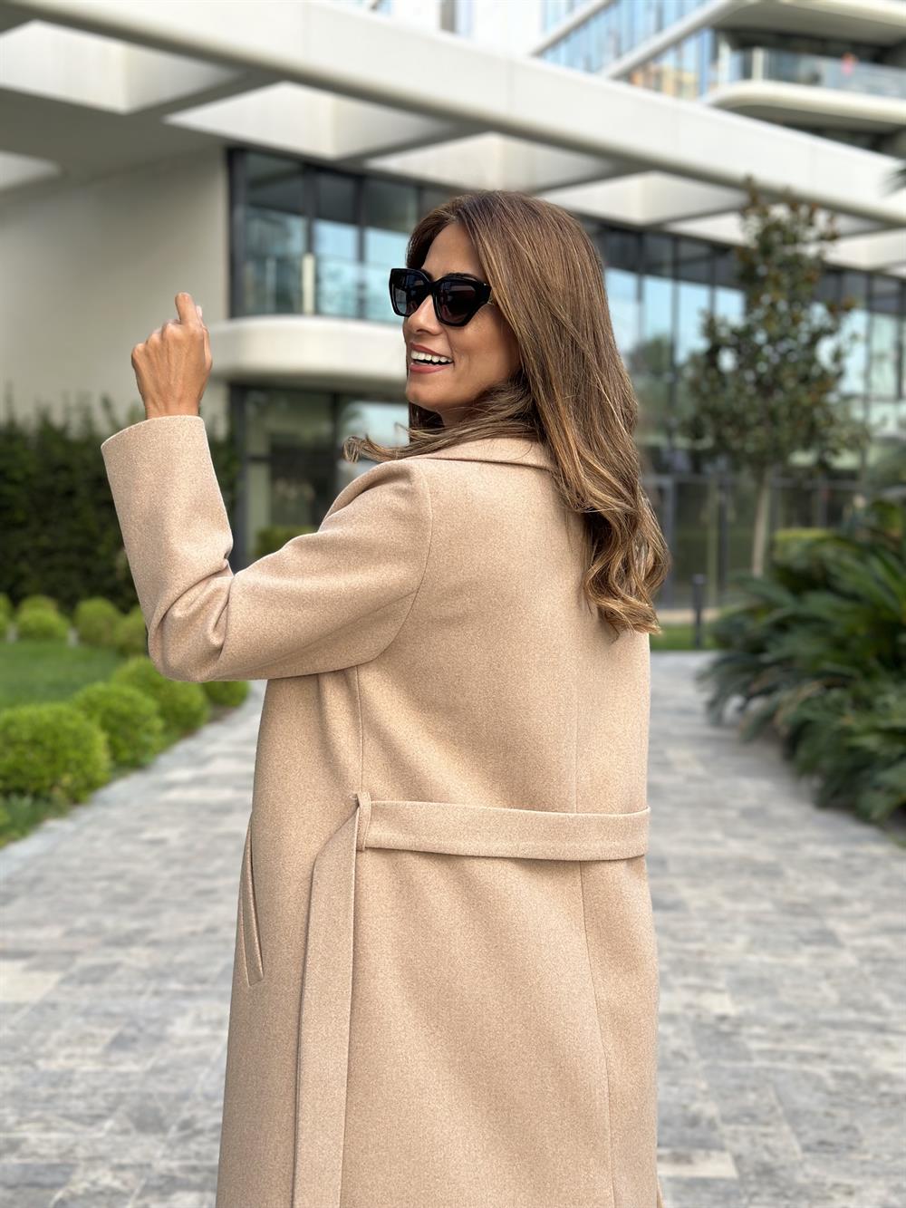 Vizon Kuşaklı Bornoz Model Kaşe Kadın Kaban