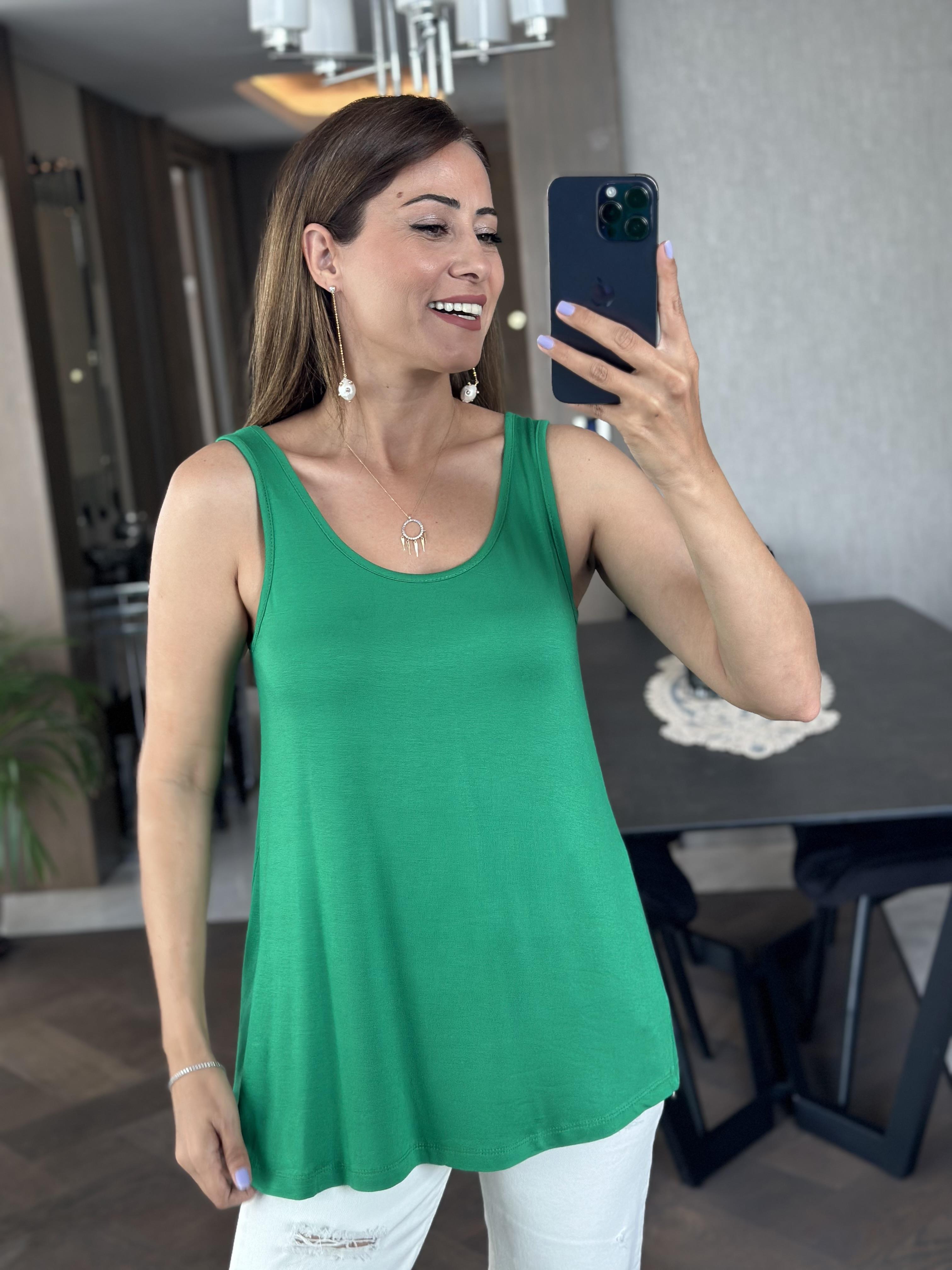 Yeşil Askılı Eteği Oval Oversize Kadın Bluz