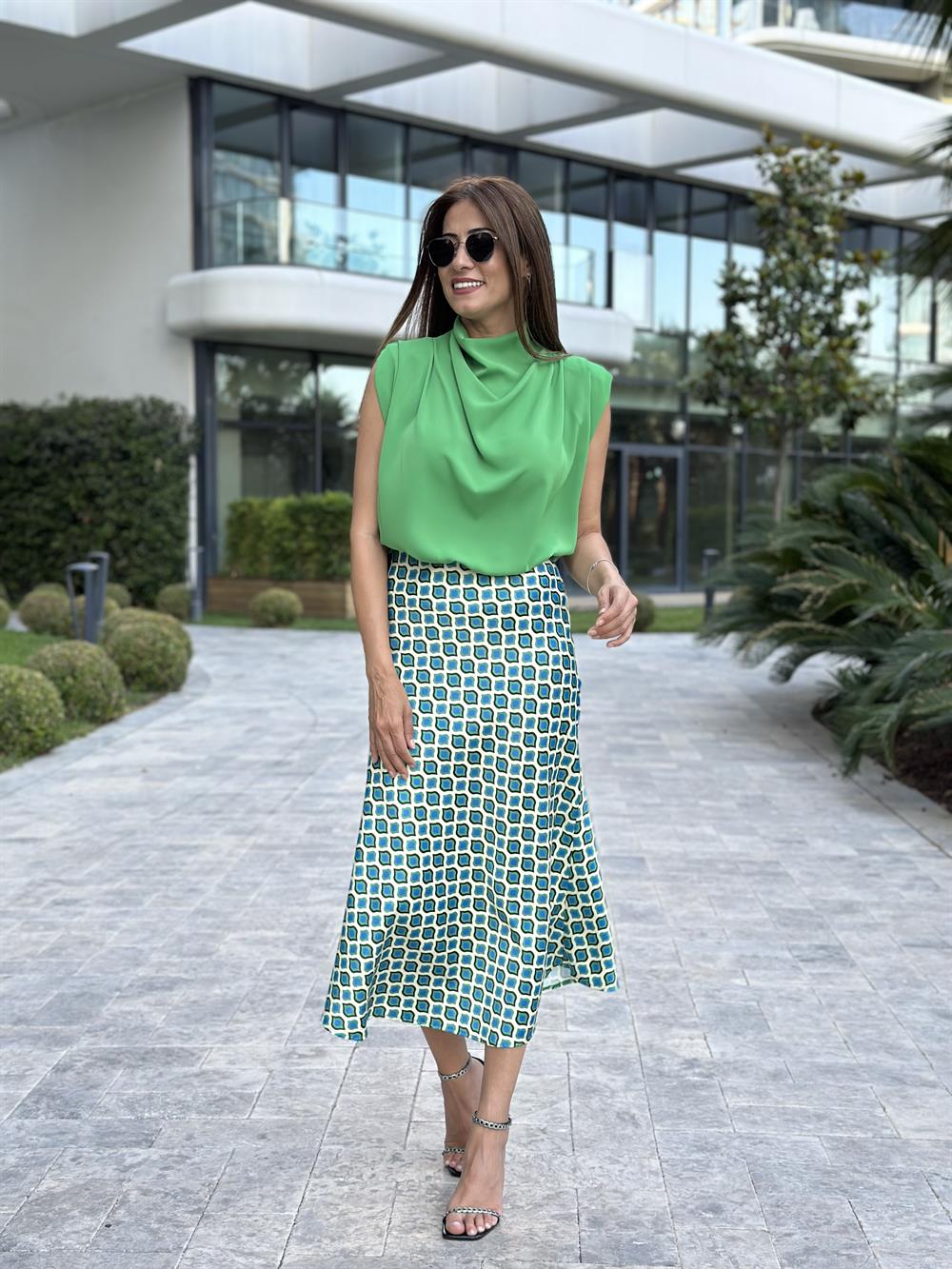 Yeşil Degaje Yaka Vatkalı Kadın Bluz