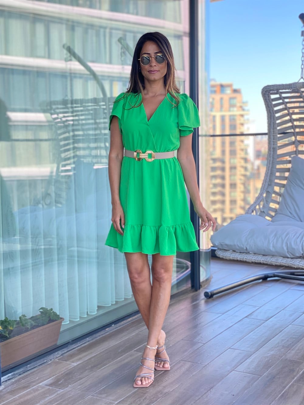 Yeşil Eteği Ve Kolları Volanlı Belden Lastikli Kadın Elbise