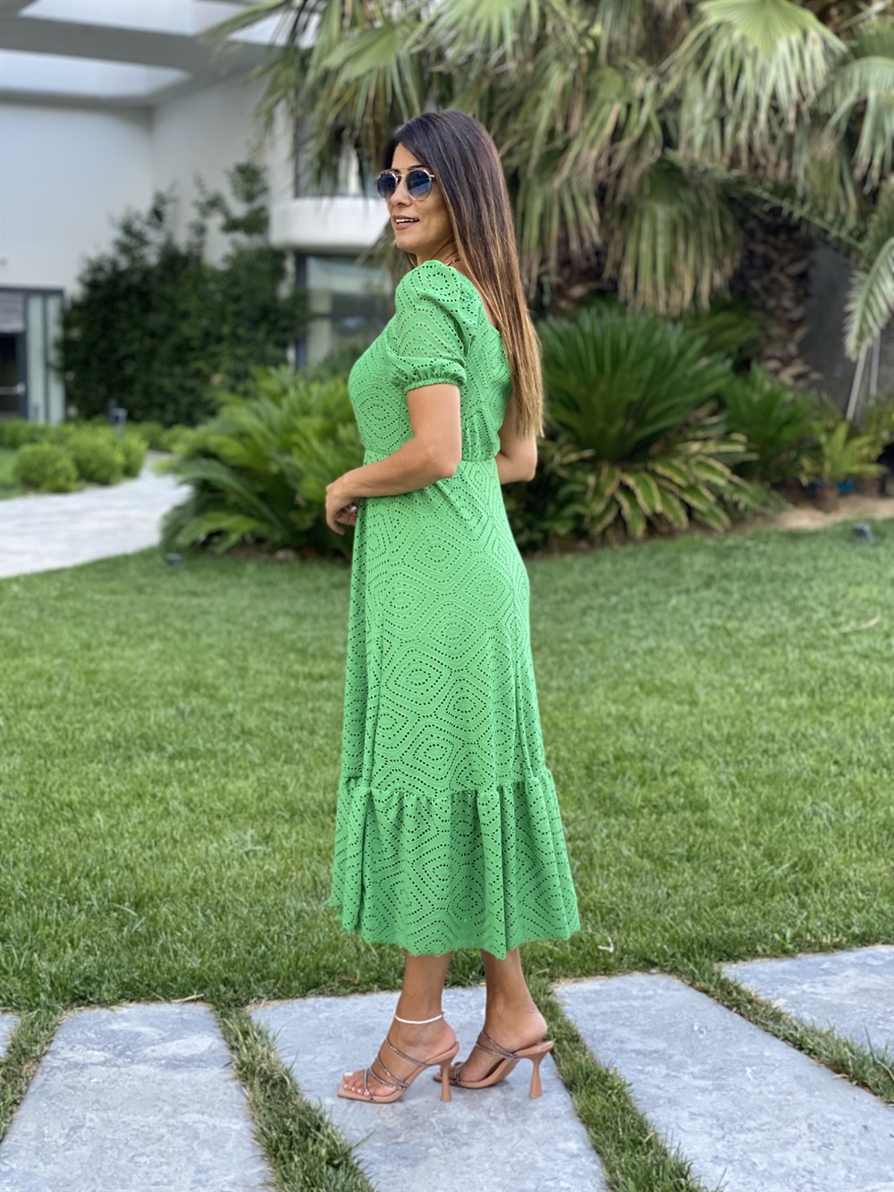 Yeşil Kare Yaka Kısa Kol Örme Brode Kadın Elbise