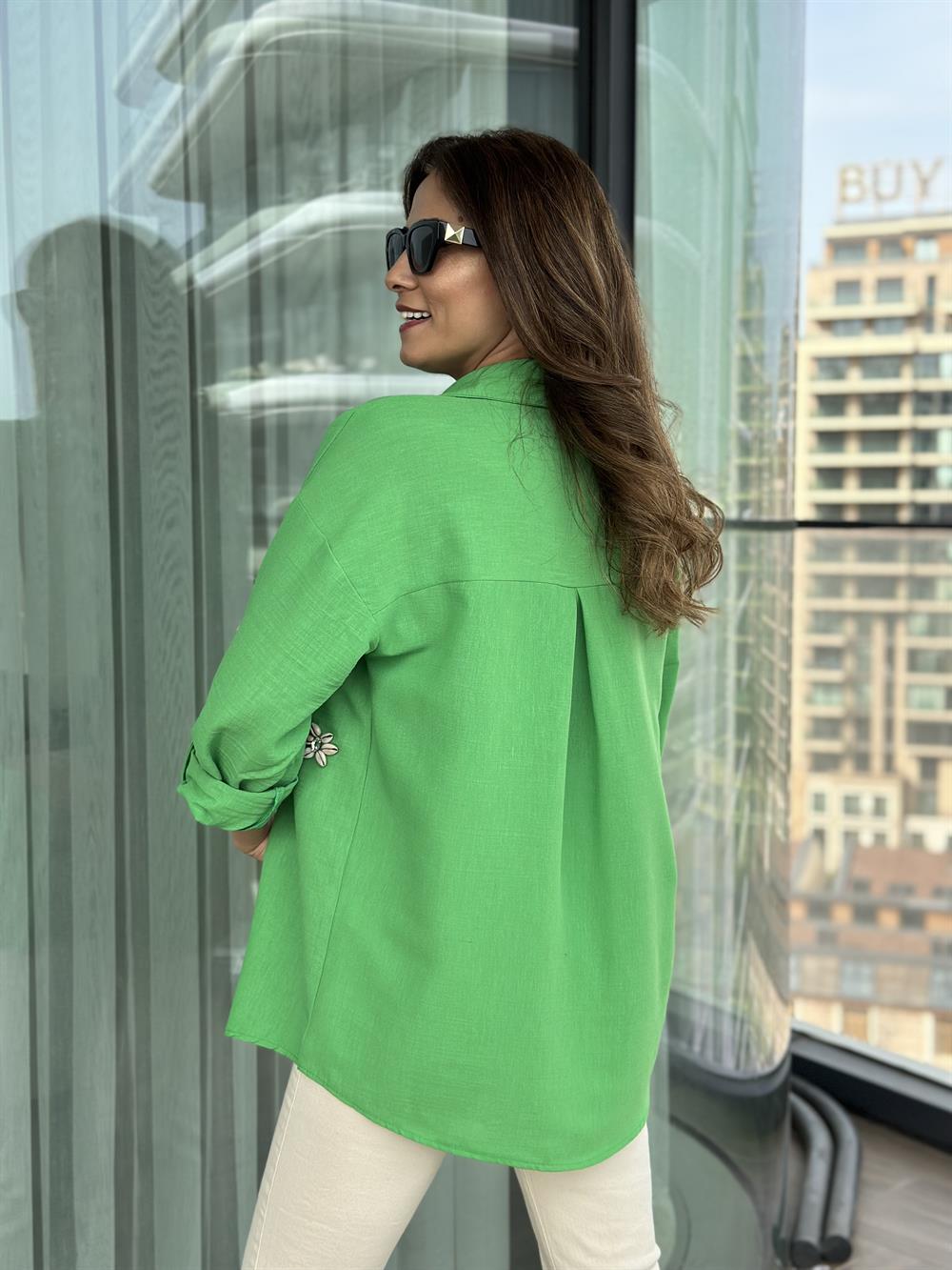 Yeşil Midye İşlemeli Keten Aerobin Kadın Gömlek