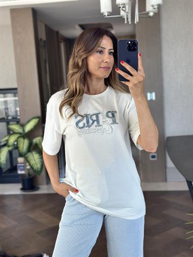 Beyaz Eyfel Taşlı Bisiklet Yaka Kadın T-Shirt