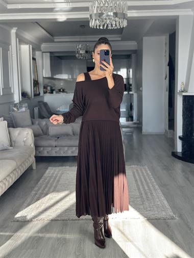 Acı Kahve Bluzlu Piliseli Midi Boy Kadın İkili Elbise