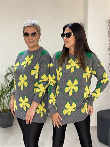Sarı Papatya Kabartmalı Bisklet Yaka Triko Kadın Kazak