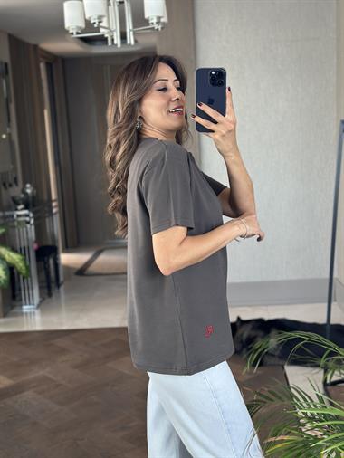 Antrasit Önü Ayıcık RL Model Bisiklet Yaka Kadın T-Shirt