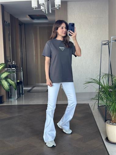 Antrasit Prd Üçgen Logolu Bisiklet Yaka Kadın T-Shirt