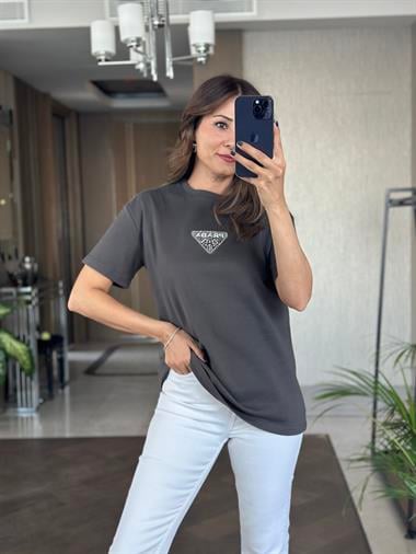 Antrasit Prd Üçgen Logolu Bisiklet Yaka Kadın T-Shirt