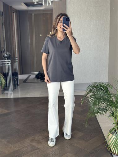 Antrasit V Yaka MD Model Kadın T-Shirt