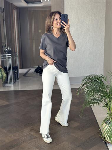 Antrasit V Yaka MD Model Kadın T-Shirt