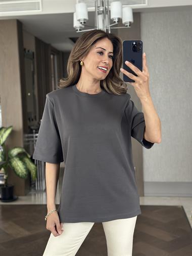 Antrasit Vatkalı Oversize Mass Model Bisiklet Yaka Kısa Kol Kadın T-Shirt