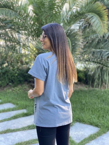 Antrasit Zincir Detay Yırtıklı Kadın T-Shirt