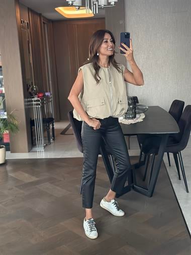 Bej Balon Model Sıfır Kol Fermuarlı Kadın Yelek