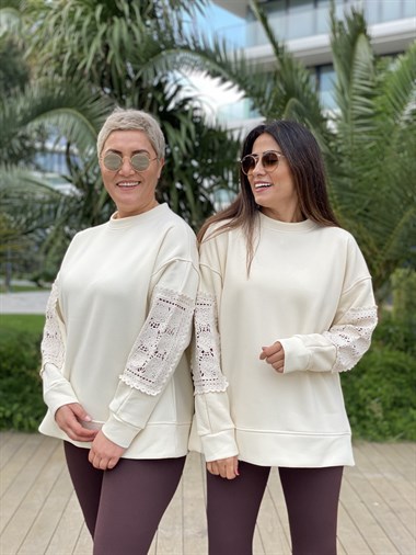 Bej Bisiklet Yaka Kolu Örgü Dantelli Kadın Sweatshirt