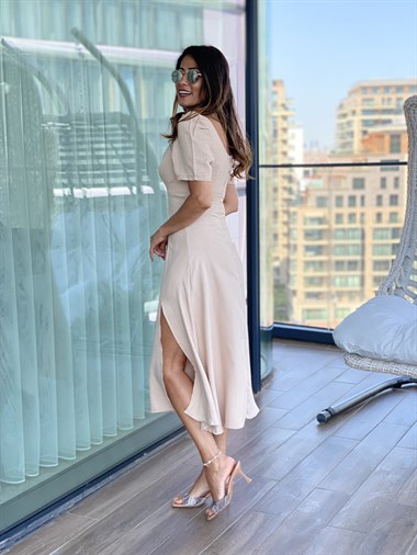 Bej Çift Yırtmaçlı U Yaka Keten Dokulu Kadın Elbise