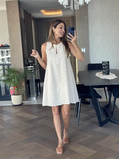 Bej Fisto Ön Yakası Düğme Detay Kadın Çan Elbise