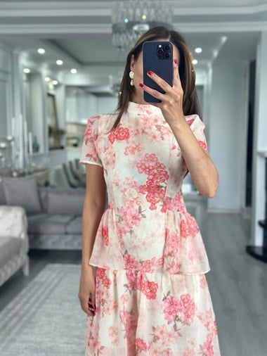 Bej Floral Desen Dik Yaka Eteği Katlı Midi Boy Şifon Kadın Elbise