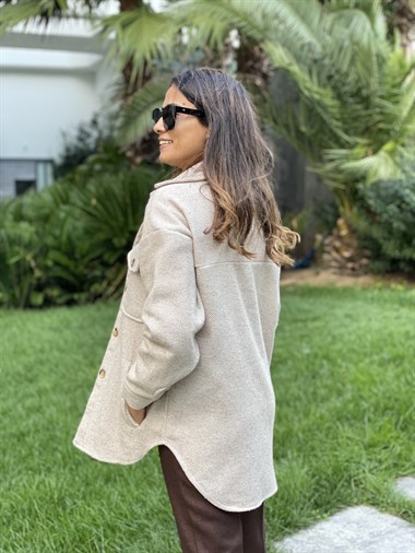 Bej İri Cepli Kaşe Kadın Ceket Gömlek