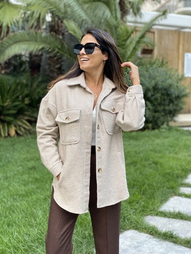 Bej İri Cepli Kaşe Kadın Ceket Gömlek
