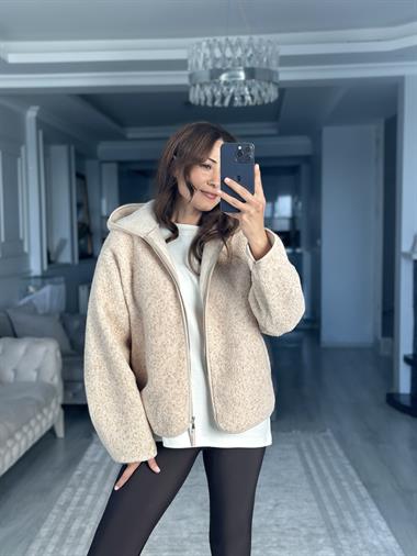 Bej Kapüşonlu Fermuarlı Cepli Polar Kadın Ceket
