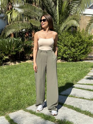 Bej Lastik Askılı Kadın Atlet