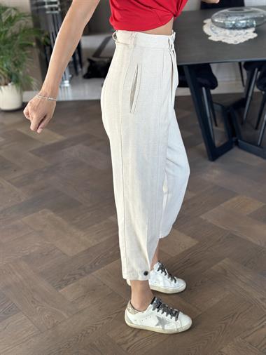 Bej Önü Dikiş Detay Paçası Düğmeli Keten Kadın Pantolon