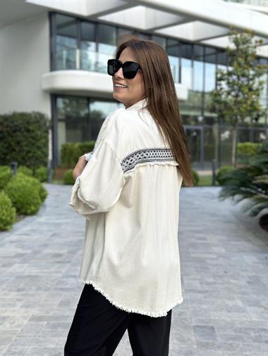 Bej Örgü Şerit Püsküllü Keten Kadın Gömlek