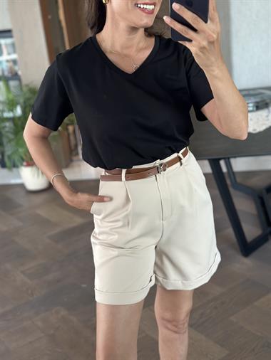 Bej Orjinal Marka Kemerli Cepli Atlas Kumaş Kadın Şort