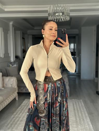 Bej Ottoman Kumaş Fermuarlı Parmak Geçmeli Kadın Bluz