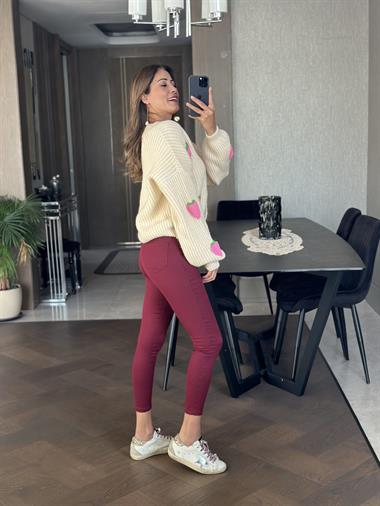 Bej Pembe Çilek Desen Düğmeli Kadın Hırka