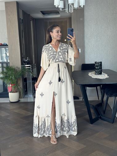 Bej Siyah Desenli Beli Lastikli Önü Yırtmaçlı Midi Boy Viskon Kadın Elbise 