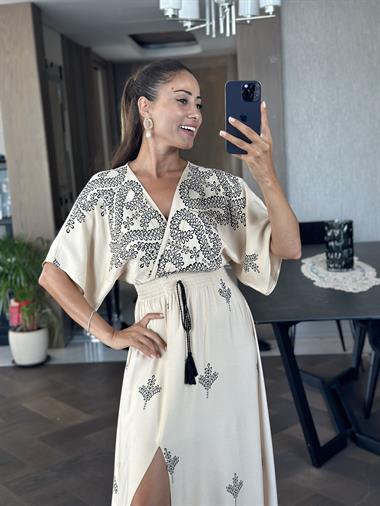 Bej Siyah Desenli Beli Lastikli Önü Yırtmaçlı Midi Boy Viskon Kadın Elbise 