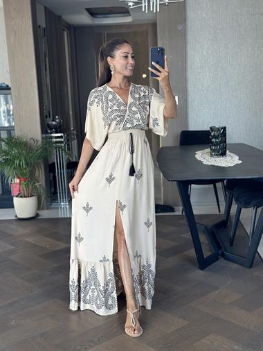 Bej Siyah Desenli Beli Lastikli Önü Yırtmaçlı Midi Boy Viskon Kadın Elbise 