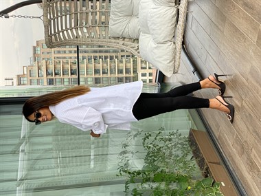 Beyaz Arka Roba Örme Flam Keten Kadın Gömlek