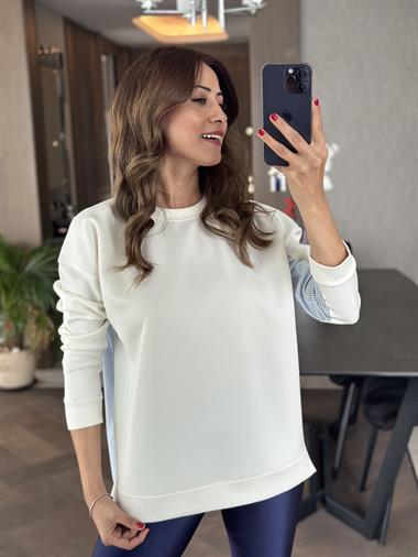 Beyaz Arkası Çizgili Bisiklet Yaka Kadın Sweatshirt