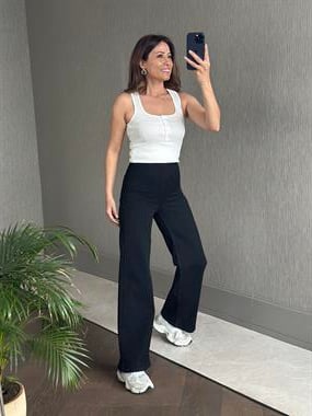 Beyaz Askılı Kare Yaka Düğmeli Kadın Body