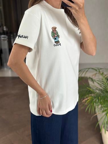 Beyaz Bisiklet Yaka Kol Ucu Yazı Nakışlı  Ayıcık Kadın T-Shirt 